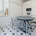 The Queen's - Candela Apartamento