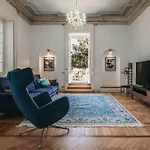 The Queen's - Candela Apartment