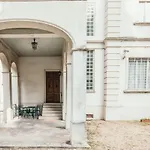 The Queen's - Candela Apartment *