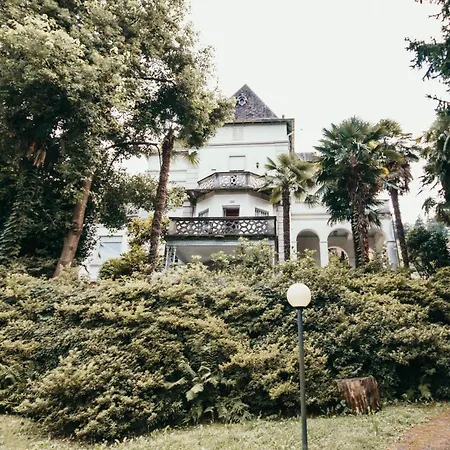The Queen's - Candela Apartment Stresa