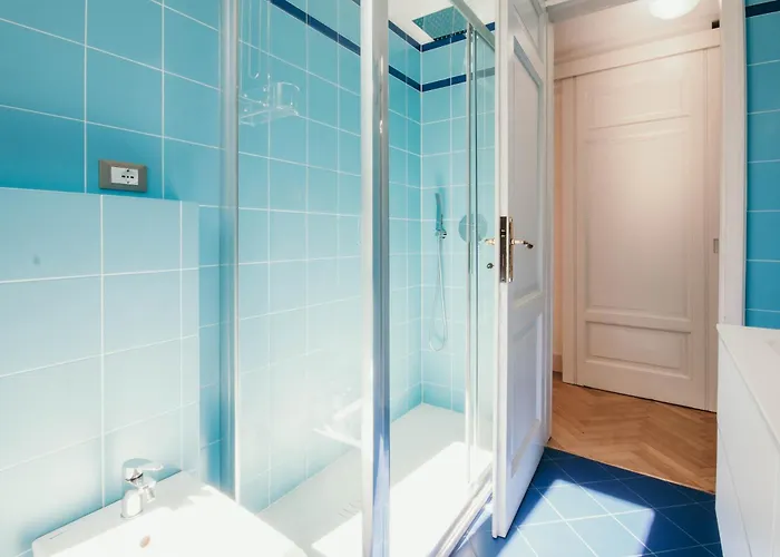 The Queen's - Candela *