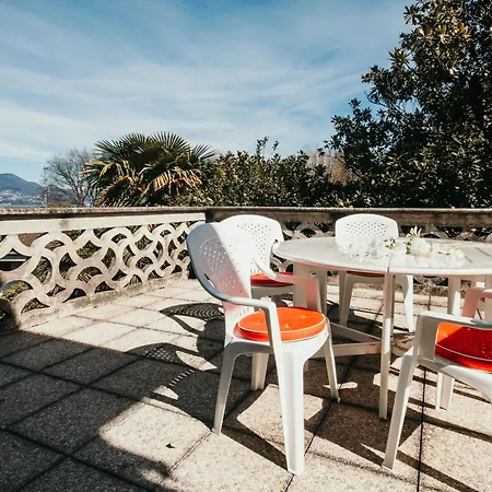 The Queen's - Candela * Stresa