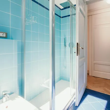 The Queen's - Candela *